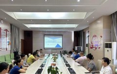 八里湖校区召开了秋季开学食堂从业人员培训会