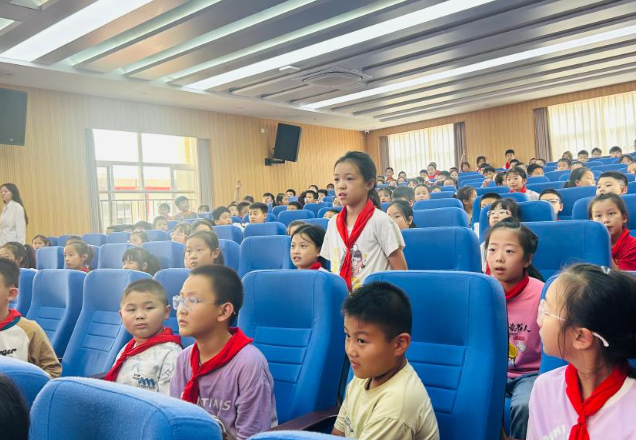 小种子中学阶段学生们能够体会实践科学研究的全过程